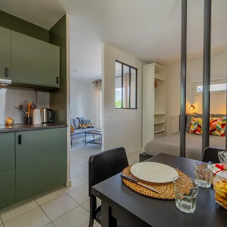 Appartement En Bord De Aix-les-Bains